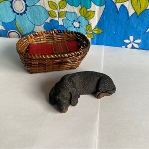 Vintage Sandicast Little Snoozers puppy dog figurine with basket